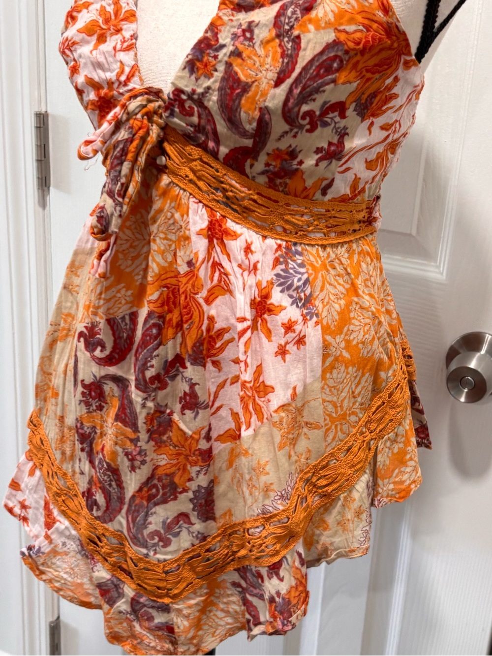 ⚪️Free People Orange Floral Tie-Front Romper - Picture 8 of 15
